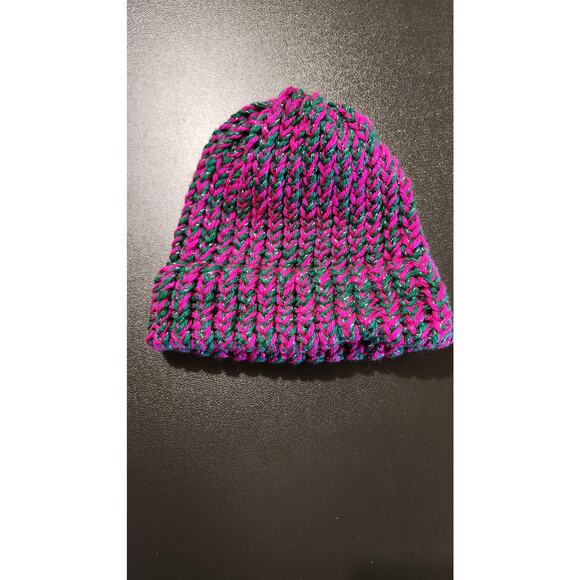 Unique crocheted beanie hats - Picture 1 of 2